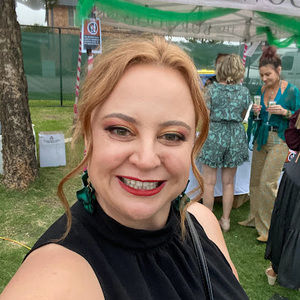 Meet your Posher, Carla